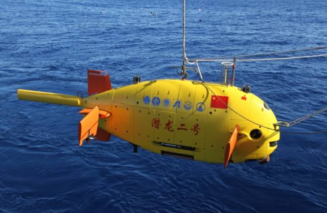 熊猫体育科技股份有限公司无人化作业：新玉新水下清淤机器人的实际应用与优势(图1)